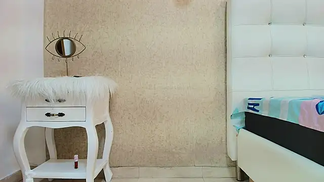 XXX chat uživo modela Miladiosa