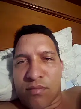 Leannel26 webcam show