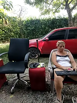 hotandfierylatinos2023 Chat XXX in diretta