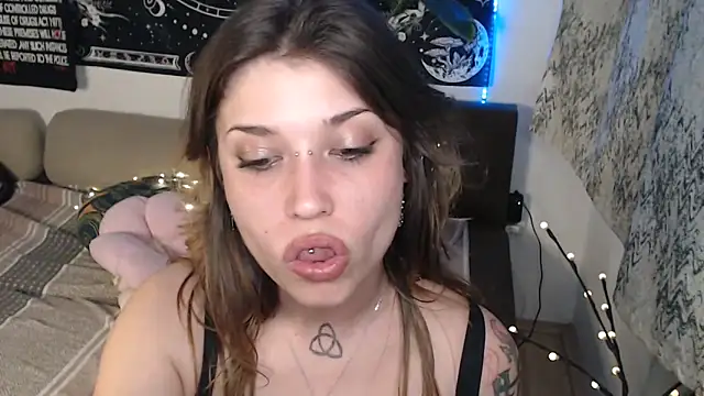 Chat XXX ao vivo de AlienforTwenty