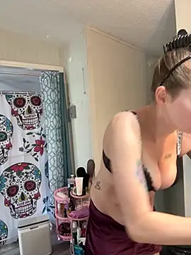 lolabunny9's Webcam Show