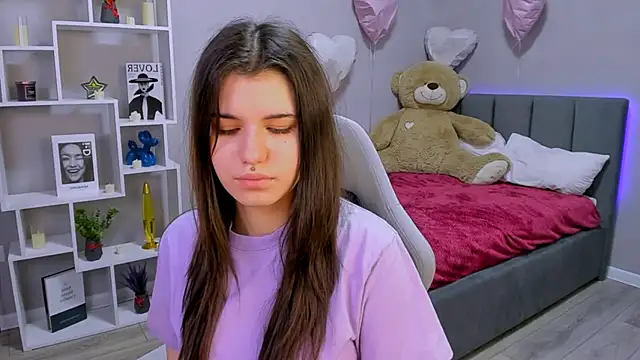 AnoraDark Adlı Modelin Canlı XXX Sohbeti