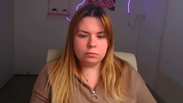 Chatroom XXX en direct de SusannaNight