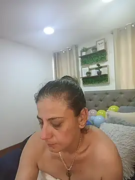 sasi_luna's Live XXX Chat