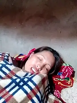 Gummiesu 现场XXX聊 天