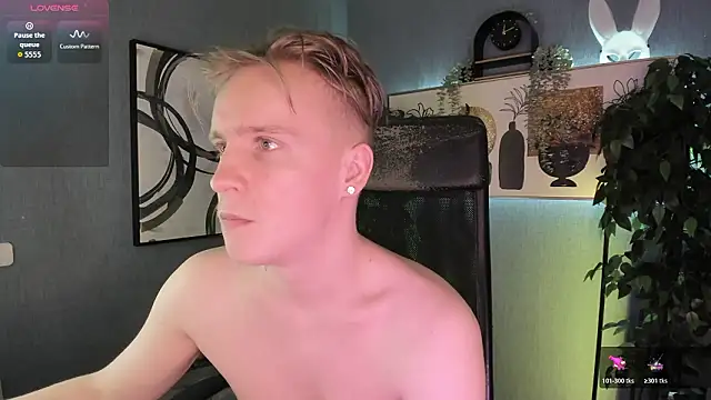 AlexxSweet 网络视讯表演