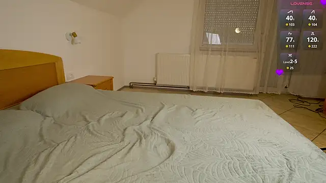 Вебкам-шоу foxeslovefoxes