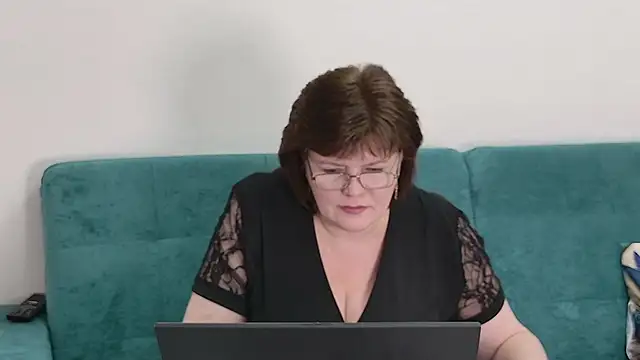 Sandra_Sunrise Adlı Modelin Canlı XXX Sohbeti