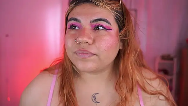 Samanta_Bigboos Show in webcam