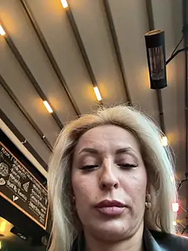 VikaBunny1 লাইভ XXX চ্যাট