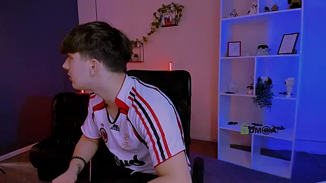 travis_wolf_: онлайн-секс-чат