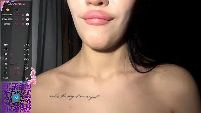 AuraJefcoat: онлайн-секс-чат