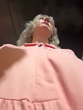 RonnieKiss Chat XXX in diretta