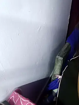 Hey_shiviii's Webcam Show