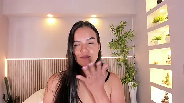 LucieMillerr Live XXX-chat