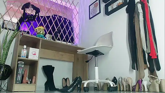 myla_sarah: онлайн-секс-чат