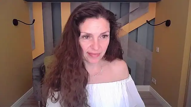 EllaLong Adlı Modelin Canlı XXX Sohbeti