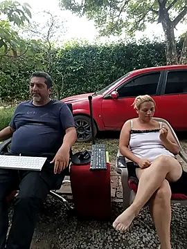 hotandfierylatinos2023 élő XXX-chatje