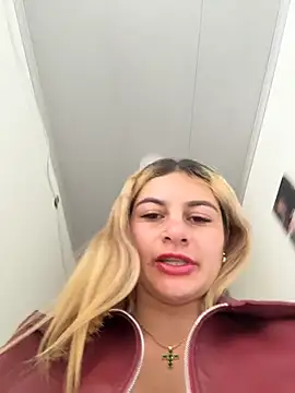 AtheneaRossi's Webcam Show