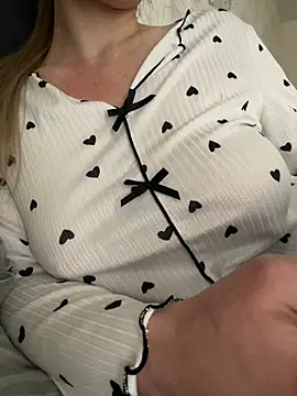 Majic_Maffin élő XXX-chatje