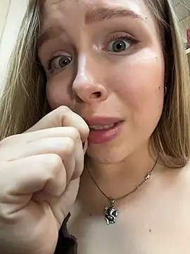 Liza_risky Chat XXX in diretta