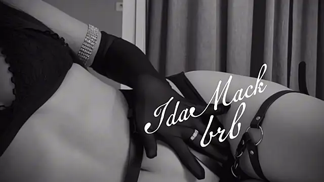 Chat +18 de IdaMack ao vivo