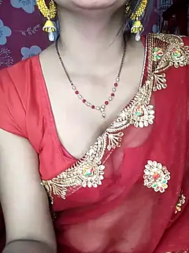 CUTI-NAINA 现场XXX聊天