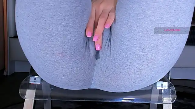 Cameltoe_squirt_inPants Adlı Modelin Canlı XXX Sohbeti