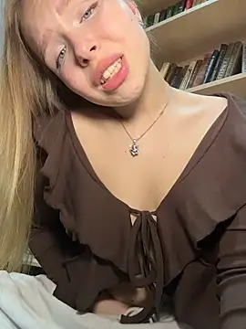 Liza_risky 现场XXX聊天