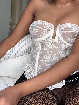 Ravishing_Rubi Adlı Modelin Canlı XXX Sohbeti