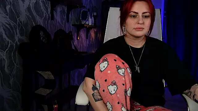 Chat +18 de Lana__May ao vivo