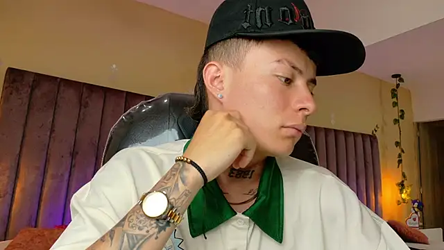 Nascary_Fox: онлайн-секс-чат