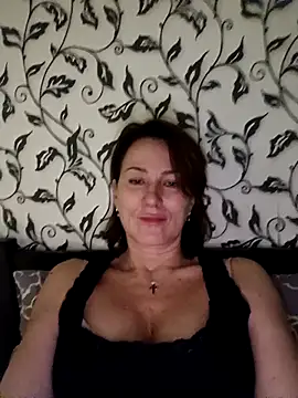 Luna_7777 Chat XXX in diretta