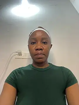 sexy-portable Adlı Modelin Canlı XXX Sohbeti