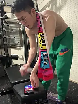 ippei0001: онлайн-секс-чат