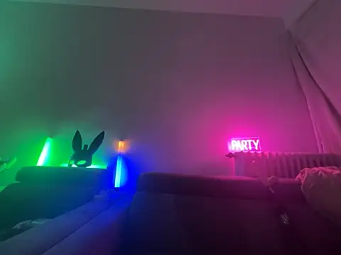 Peanutgirl's Live XXX Chat