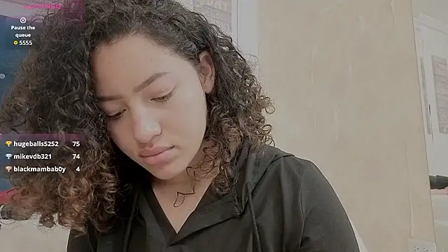 XXX chat uživo modela meganrousx