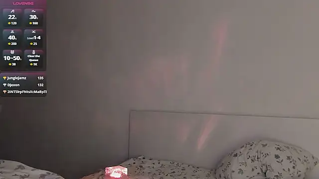 Chat +18 de WetKaylaa ao vivo