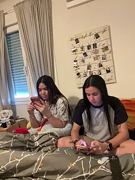 Genblan Adlı Modelin Canlı XXX Sohbeti