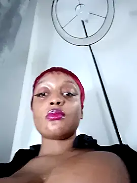 Busty_Bambi's Webcam Show