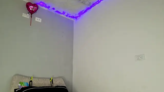 gigilovedback Live XXX Chat