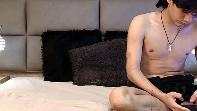 Lovers_21's Live XXX Chat