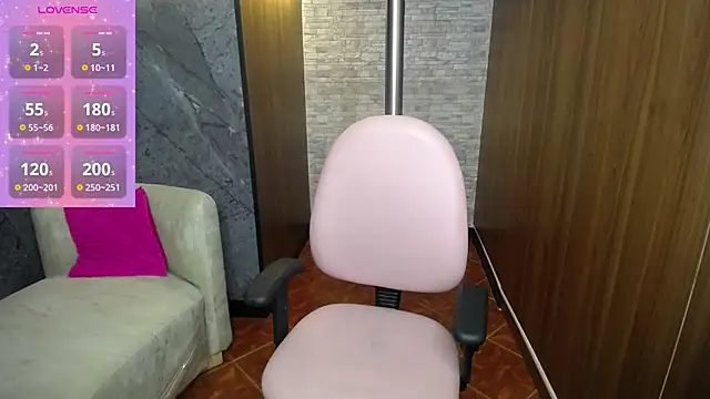 Aura_cute_'s Live XXX Chat