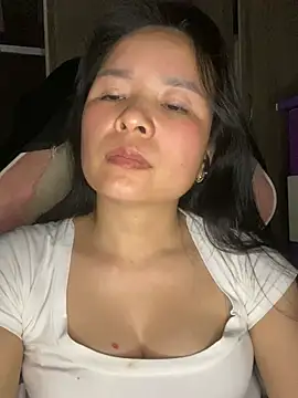 Ivy_Trix2 Adlı Modelin Canlı XXX Sohbeti