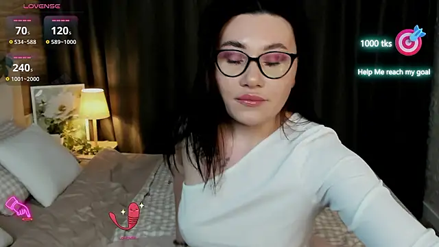 LunaVeyne's Live XXX Chat