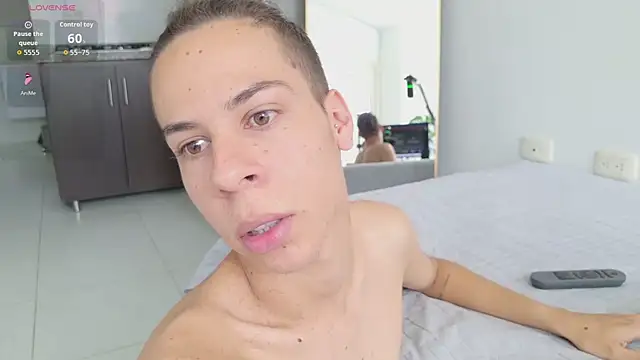 grey___27 Webcam Show