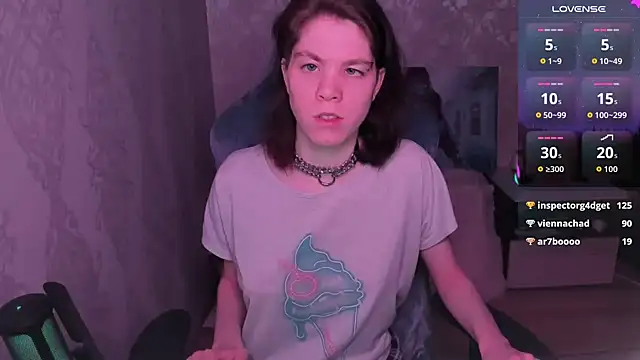 aestheticbeing Show in webcam