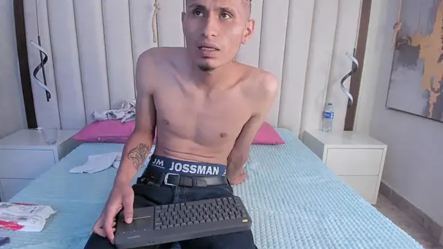 Ela_Sammy: διαδικτυακό σόου στην κάμερα