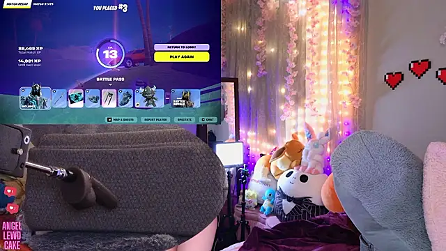 Czat XXX na żywo – Angel-Lewd-Cake