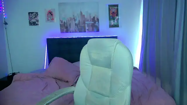 Pokazy przed kamerką – goth_minerva